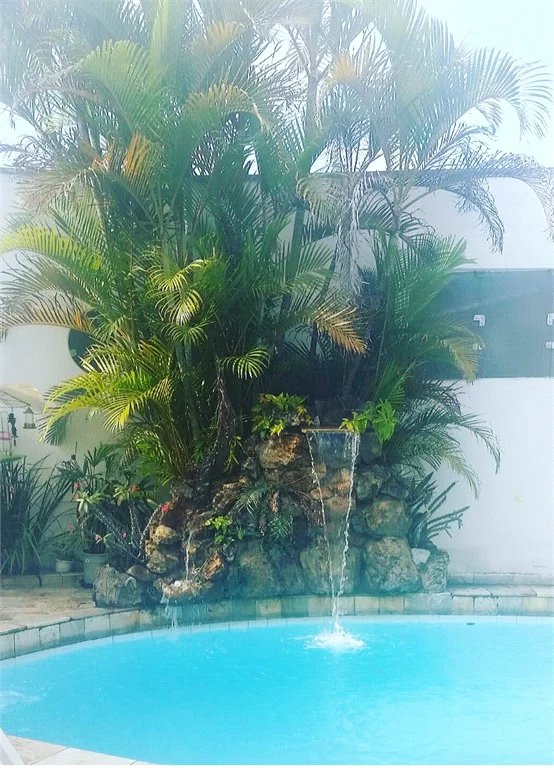Sobrado à venda com 4 quartos, sendo 2 suítes, em Jardim Leonor, São Paulo, SP