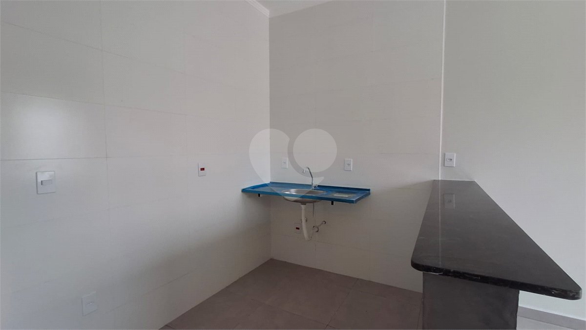 Casa de Vila à venda com 2 quartos em Jardim Santa Marta, Sorocaba, SP