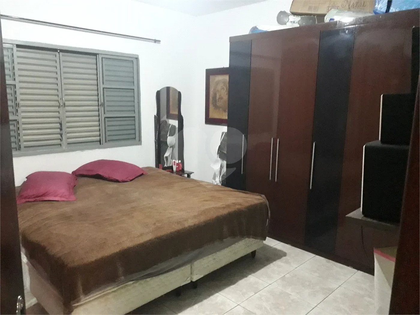Casa térrea com amplo terreno
