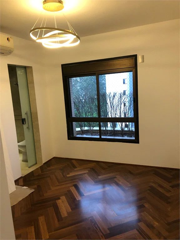 Apartamento à venda com 4 suítes em Vila Suzana, São Paulo, SP