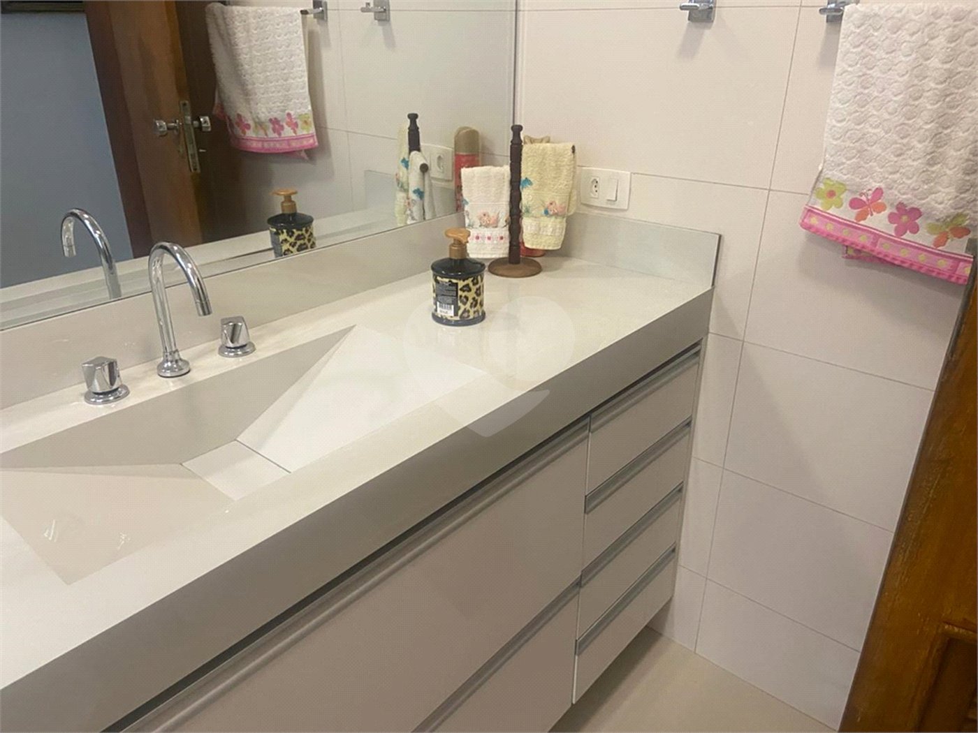 Apartamento à venda com 3 quartos, sendo 1 suíte,  em Tijuca, Rio de Janeiro, RJ