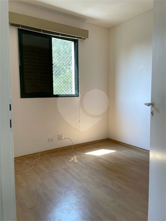 Apartamento à venda com 3 quartos, sendo 1 suíte,  em Vila Suzana, São Paulo, SP