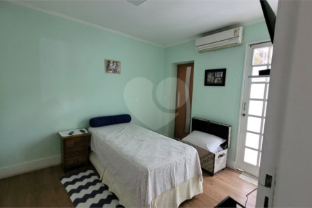 Casa de Vila à venda com 3 quartos, sendo 2 suítes, em Jardim Marajoara, São Paulo, SP