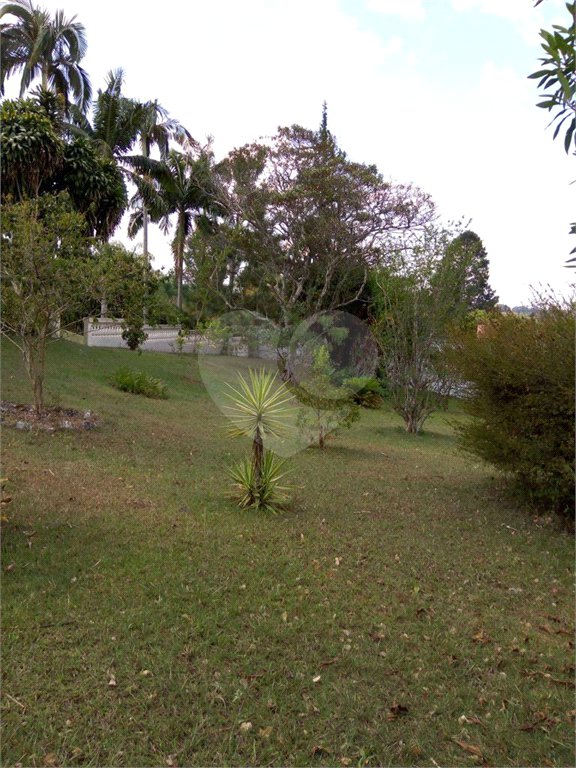 Chácara à venda com 5 quartos, sendo 1 suíte,  em Parque Rio Abaixo, Atibaia, SP