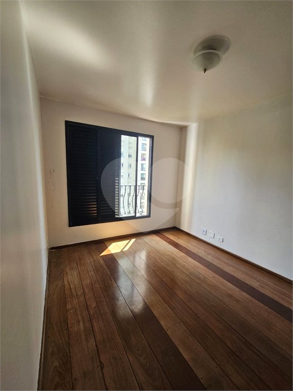 Apartamento à venda com 4 quartos, sendo 2 suítes,  em Jardim Parque Morumbi, São Paulo, SP
