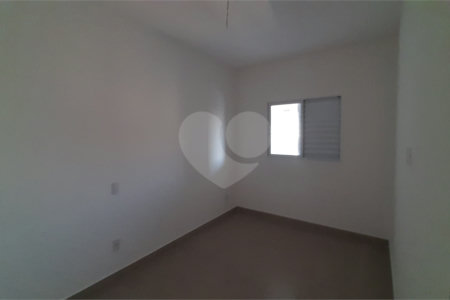 Casa à venda com 2 quartos no condomínio Residencial Luta, São Paulo - SP