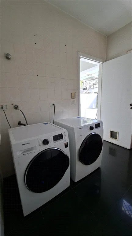 Casa à venda com 5 quartos, sendo 4 suítes, em Butantã, São Paulo, SP
