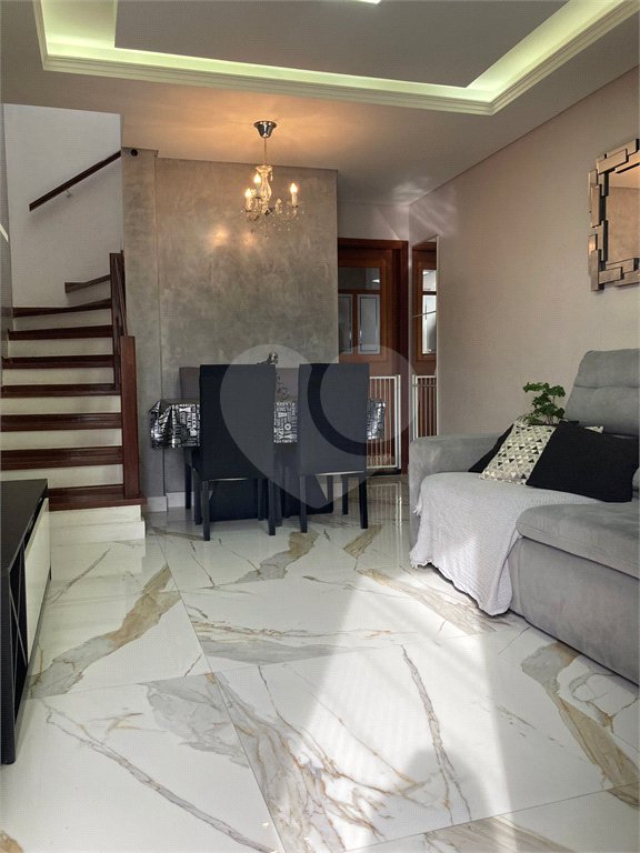 Casa à venda com 3 quartos, sendo 1 suíte, no condomínio Barbará II, São Paulo - SP
