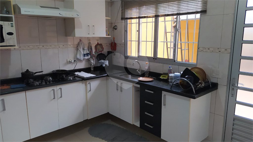 Casa à venda com 4 quartos, sendo 1 suíte,  em Vila Mogilar, Mogi das Cruzes, SP
