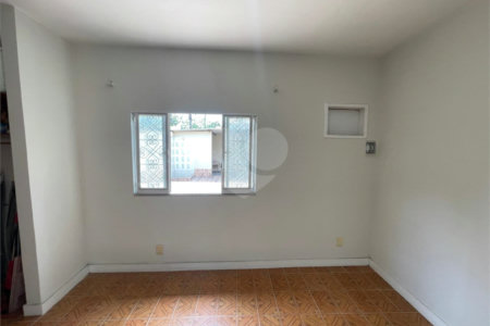 Casa à venda com 5 quartos, sendo 2 suítes, em Campo Grande, Rio de Janeiro, RJ