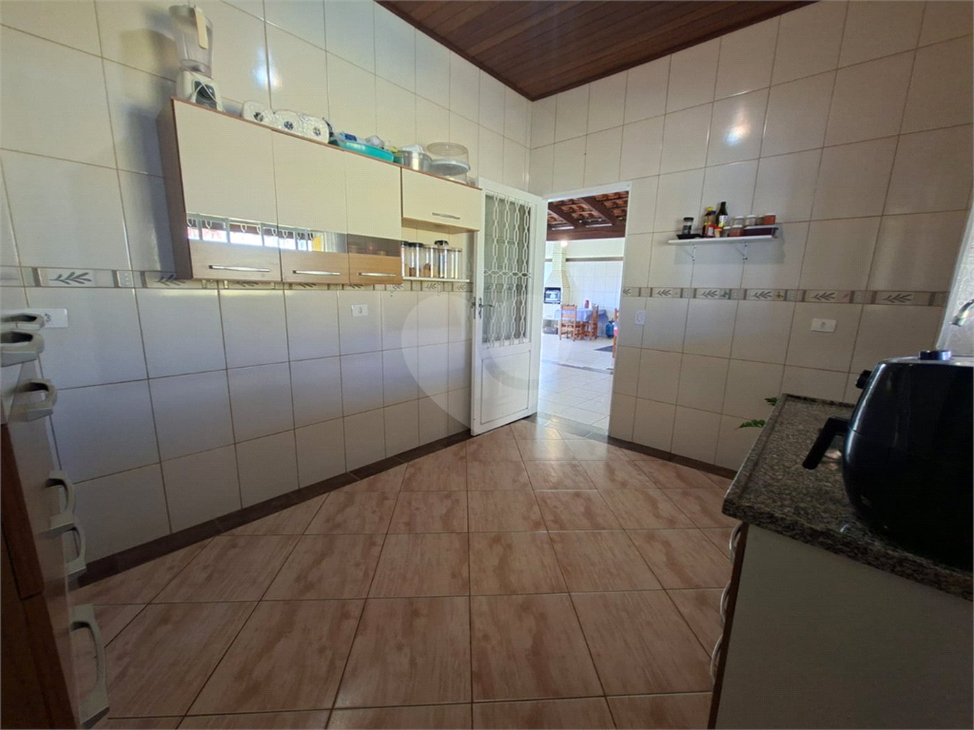 Casa à venda com 3 quartos, sendo 1 suíte,  em Tatetú, Alambari, SP