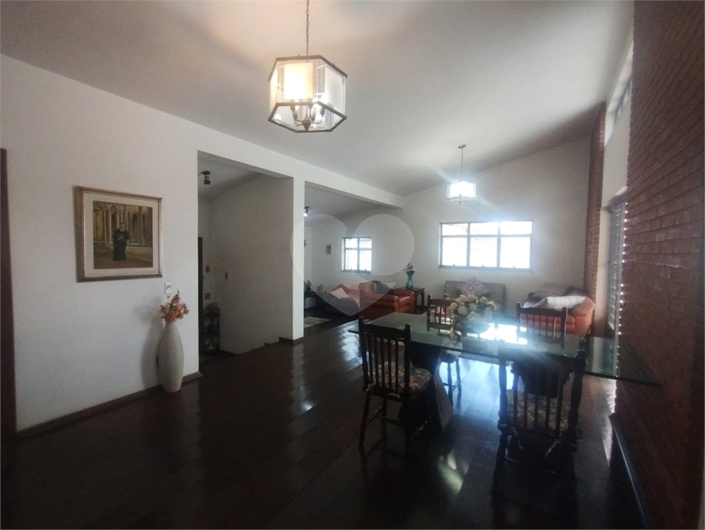 Casa à venda com 5 quartos, sendo 1 suíte, em Parque da Lagoa, Itapetininga, SP