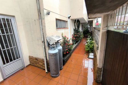Sobrado à venda com 5 quartos, sendo 1 suíte, em Jardim Trussardi, São Paulo, SP