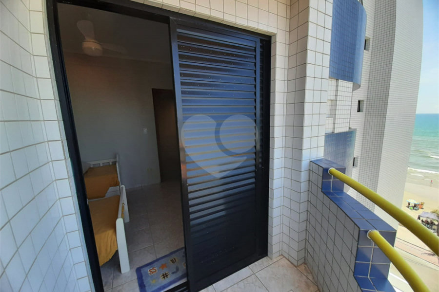 Apartamento à venda com 2 quartos, sendo 1 suíte, em Vera Cruz, Mongaguá, SP