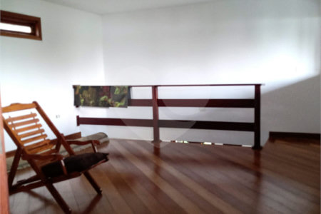 Casa de Vila à venda com 4 suítes em Guarapiranga, São Paulo, SP
