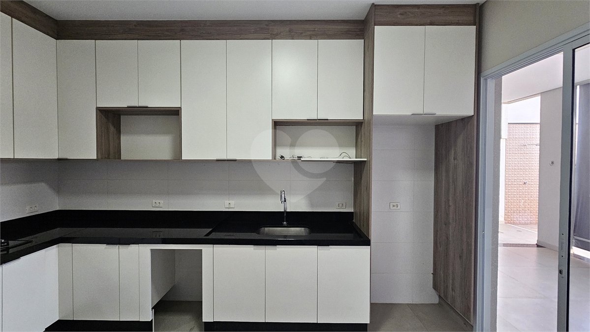 Casa para alugar com 3 suítes no condomínio Dona Lucila, Indaiatuba - SP