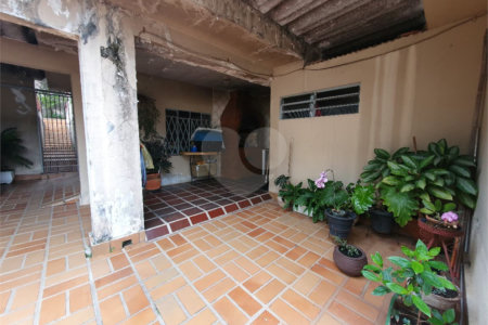 Casa Térrea à venda com 3 quartos, sendo 1 suíte, em Vila Ré, São Paulo, SP