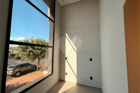 Casa à venda com 3 quartos, sendo 2 suítes, no condomínio San Marco II, Ribeirão Preto - SP