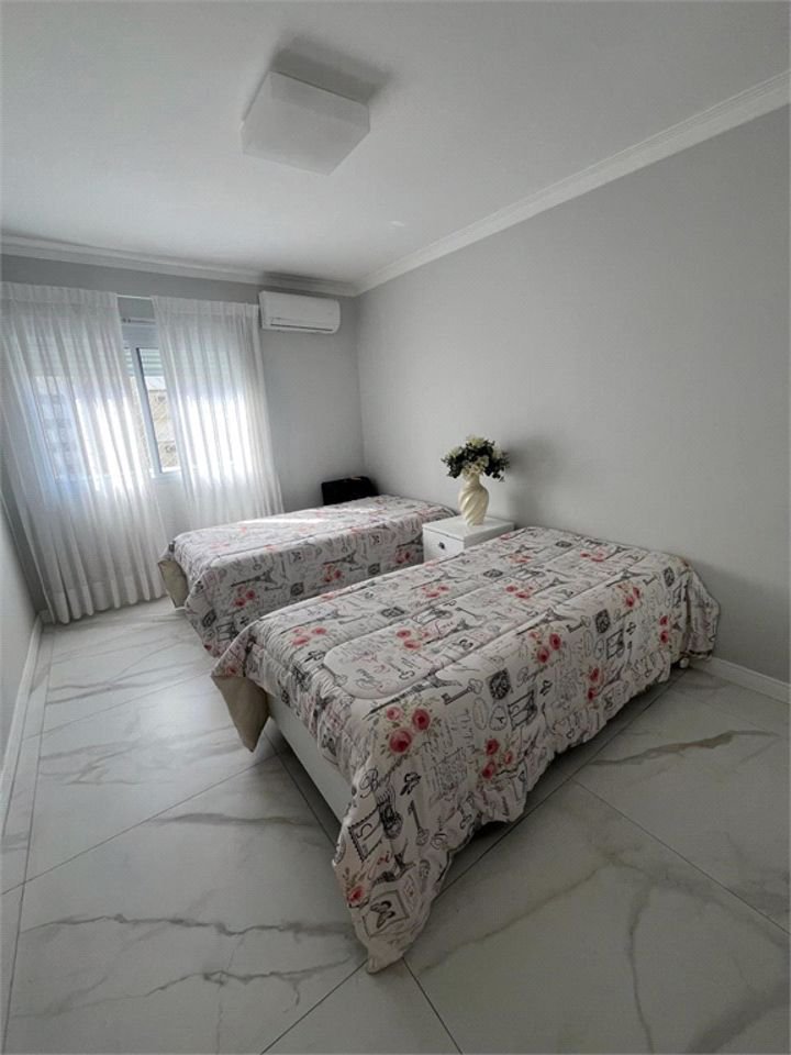 Apartamento Residencial à venda, Gonzaga, Santos - AP0199.