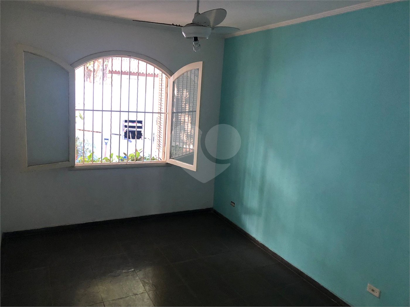 Casa Térrea à venda com 4 quartos, sendo 2 suítes, em Jardim das Bandeiras, São Paulo, SP