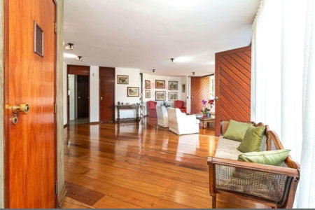 Casa à venda com 4 suítes em Jardim Vitória Régia, São Paulo, SP