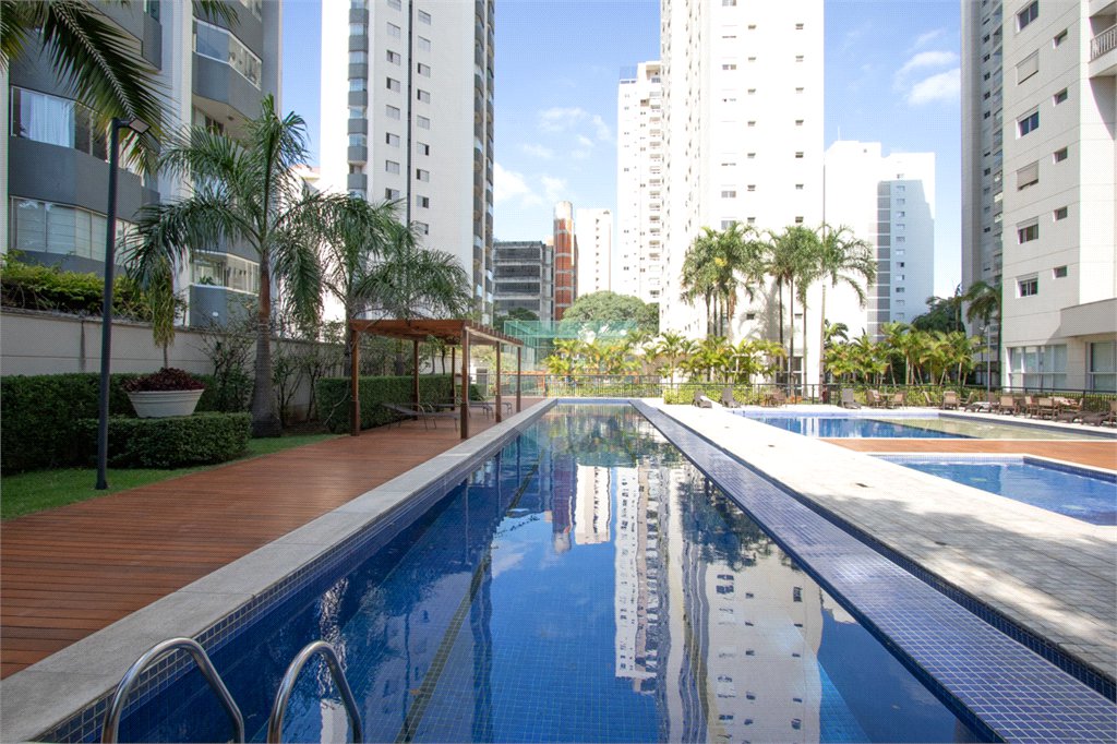 Apartamento à venda com 4 quartos, sendo 3 suítes,  em Vila Romana, São Paulo, SP