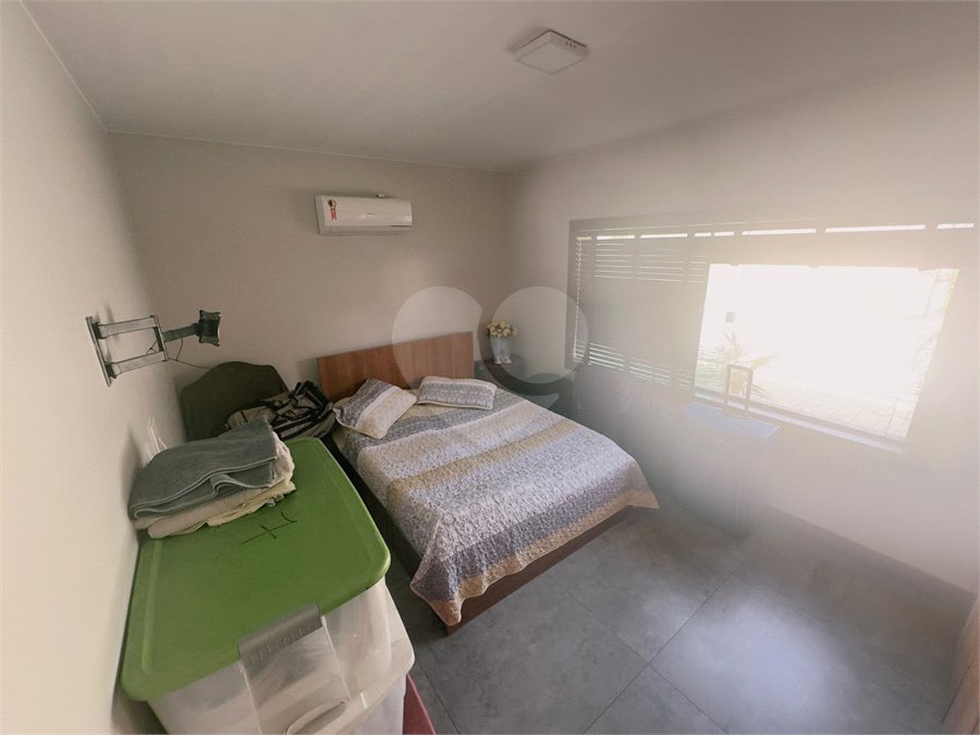 Casa em condomínio à venda com 4 quartos, sendo 2 suítes,  em Caravelas, Armação dos Búzios, RJ