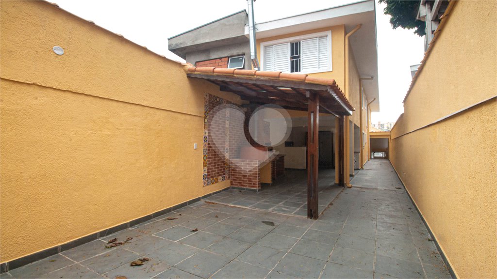 Sobrado à venda com 4 quartos, sendo 1 suíte, em Jardim Peri Peri, São Paulo, SP