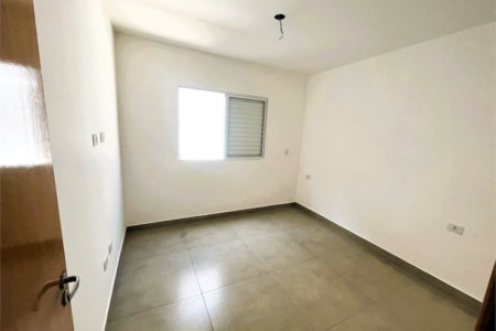 Sobrado à venda com 3 quartos, sendo 1 suíte,  em Vila Tiradentes, São Paulo, SP
