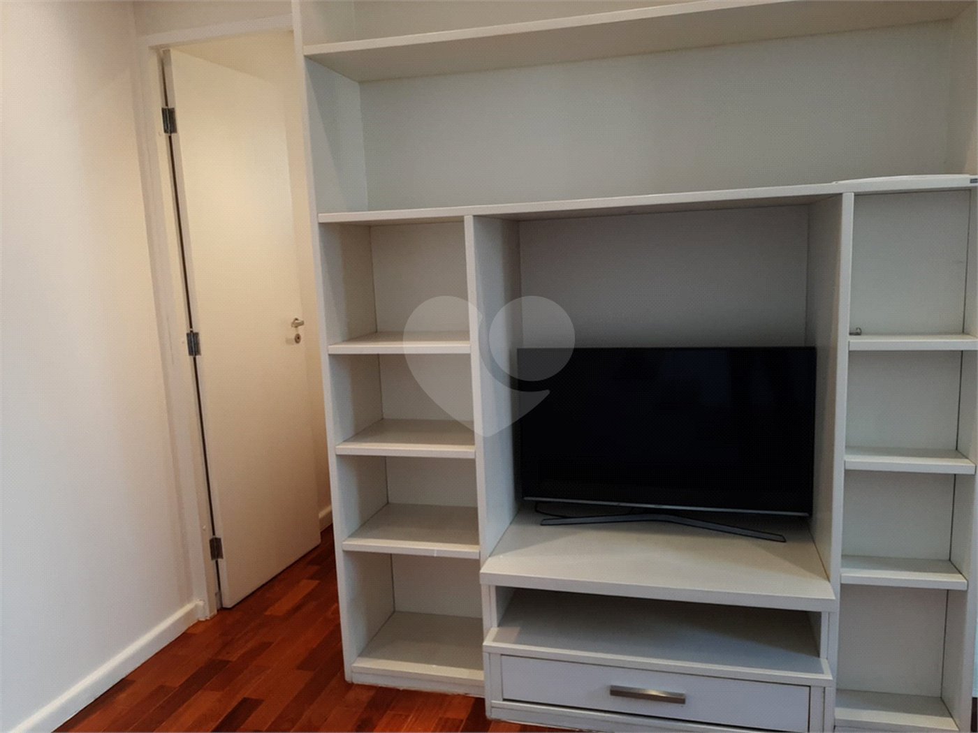 Cobertura à venda com 4 quartos, sendo 2 suítes, em Moema, São Paulo, SP