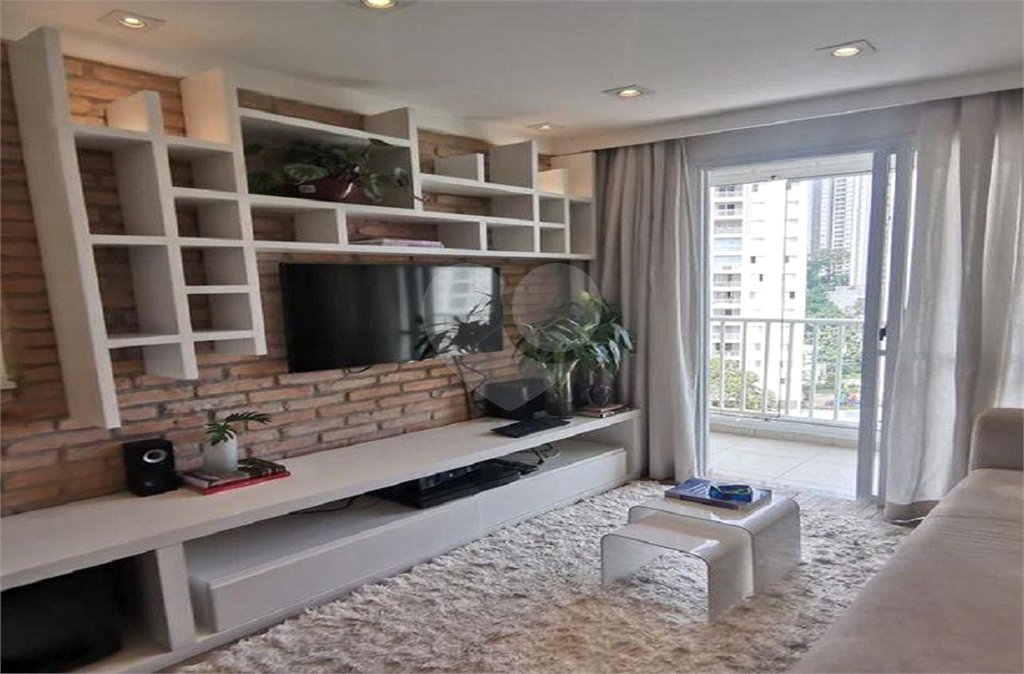 Apartamento à venda com 2 quartos em Parque Reboucas, São Paulo, SP