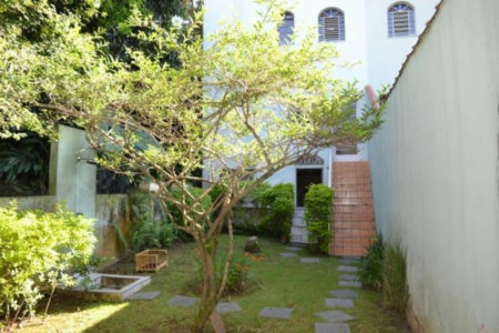 Casa à venda com 3 quartos, sendo 1 suíte, no condomínio Travessa Cacique Apoena,493, São Paulo - SP