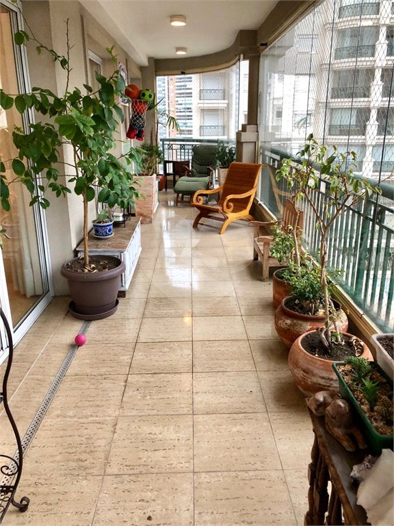 Apartamento à venda com 4 suítes em Brooklin, São Paulo, SP