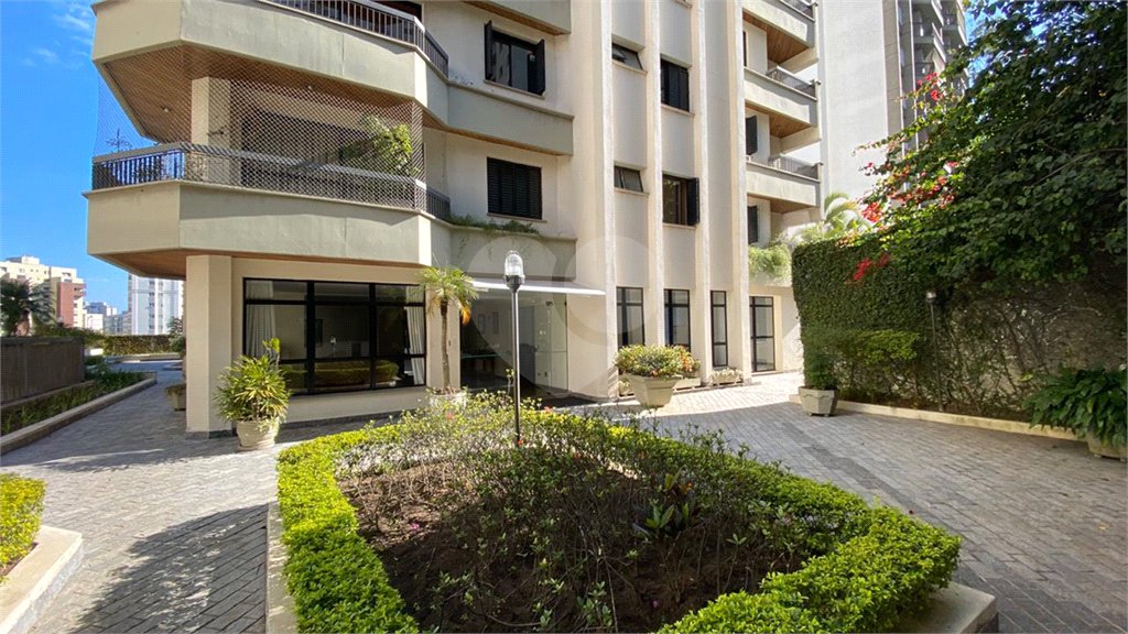 Apartamento à venda com 3 suítes em Vila Andrade, São Paulo, SP
