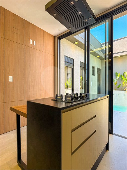 Casa à venda com 3 suítes no condomínio Residencial Dona Maria Candida, Indaiatuba - SP