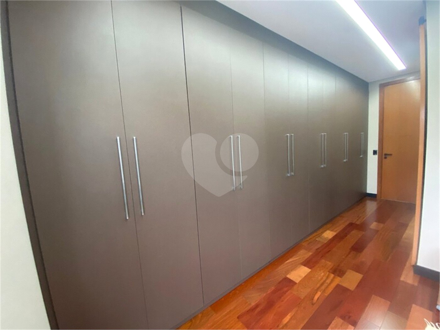 Casa à venda com 3 suítes no condomínio Alphaville Nova Esplanada 4, Votorantim - SP