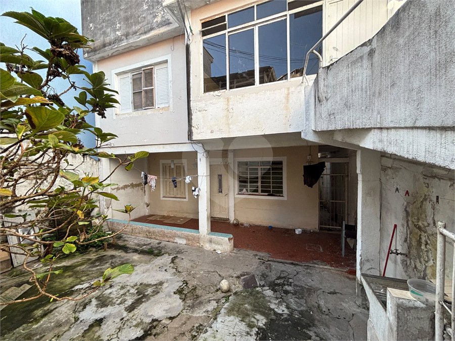 Sobrado à venda com 4 quartos em Vila Paulicéia, São Paulo, SP