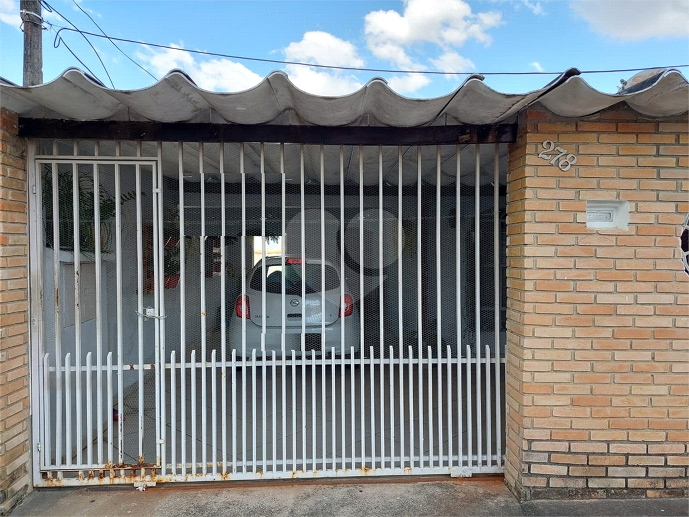 Casa à venda com 2 quartos, sendo 1 suíte, em Vila Barão, Sorocaba, SP