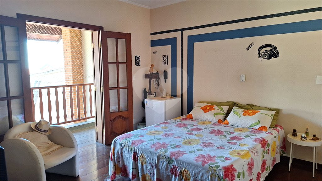 Sobrado à venda com 3 quartos, sendo 1 suíte, em Jardim Saira, Sorocaba, SP