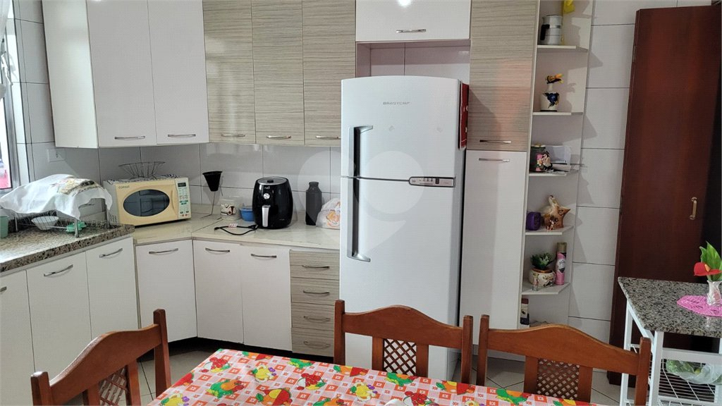 Casa à venda com 6 quartos, sendo 2 suítes, em Laranjeiras, Caieiras, SP