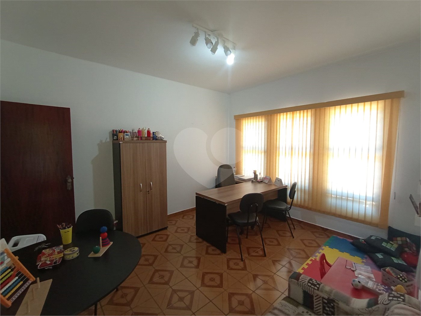 Casa à venda com 3 quartos, sendo 1 suíte, em Jardim Vieira de Moraes, Itapetininga, SP