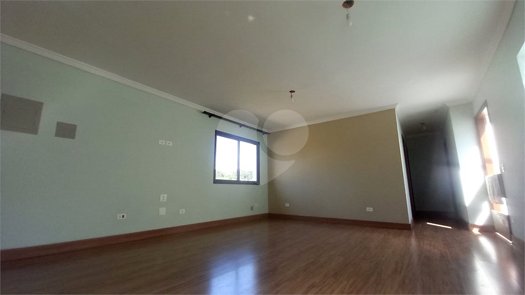 Sobrado à venda com 4 quartos, sendo 2 suítes, em Tremembé, São Paulo, SP