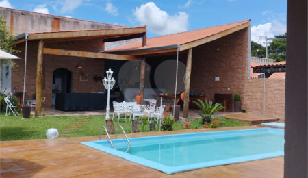 Chácara à venda com 3 quartos, sendo 1 suíte,  no Centro, Araçoiaba da Serra, SP