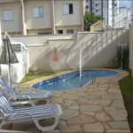 Casa à venda com 3 quartos, sendo 1 suíte, no condomínio Villa Sorrentina, São Paulo - SP