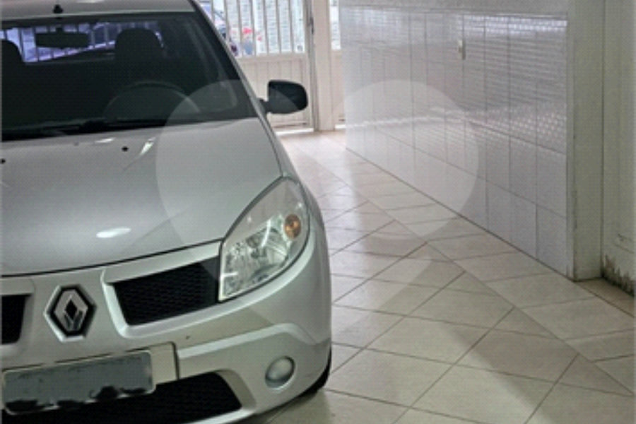 Casa à venda com 3 quartos, sendo 1 suíte, no condomínio Res Santa Inês, São Paulo - SP