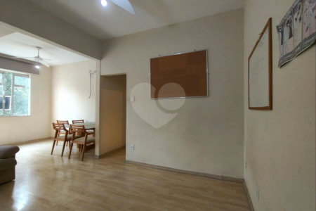 Apartamento à venda com 2 quartos, sendo 1 suíte, em Tijuca, Rio de Janeiro, RJ