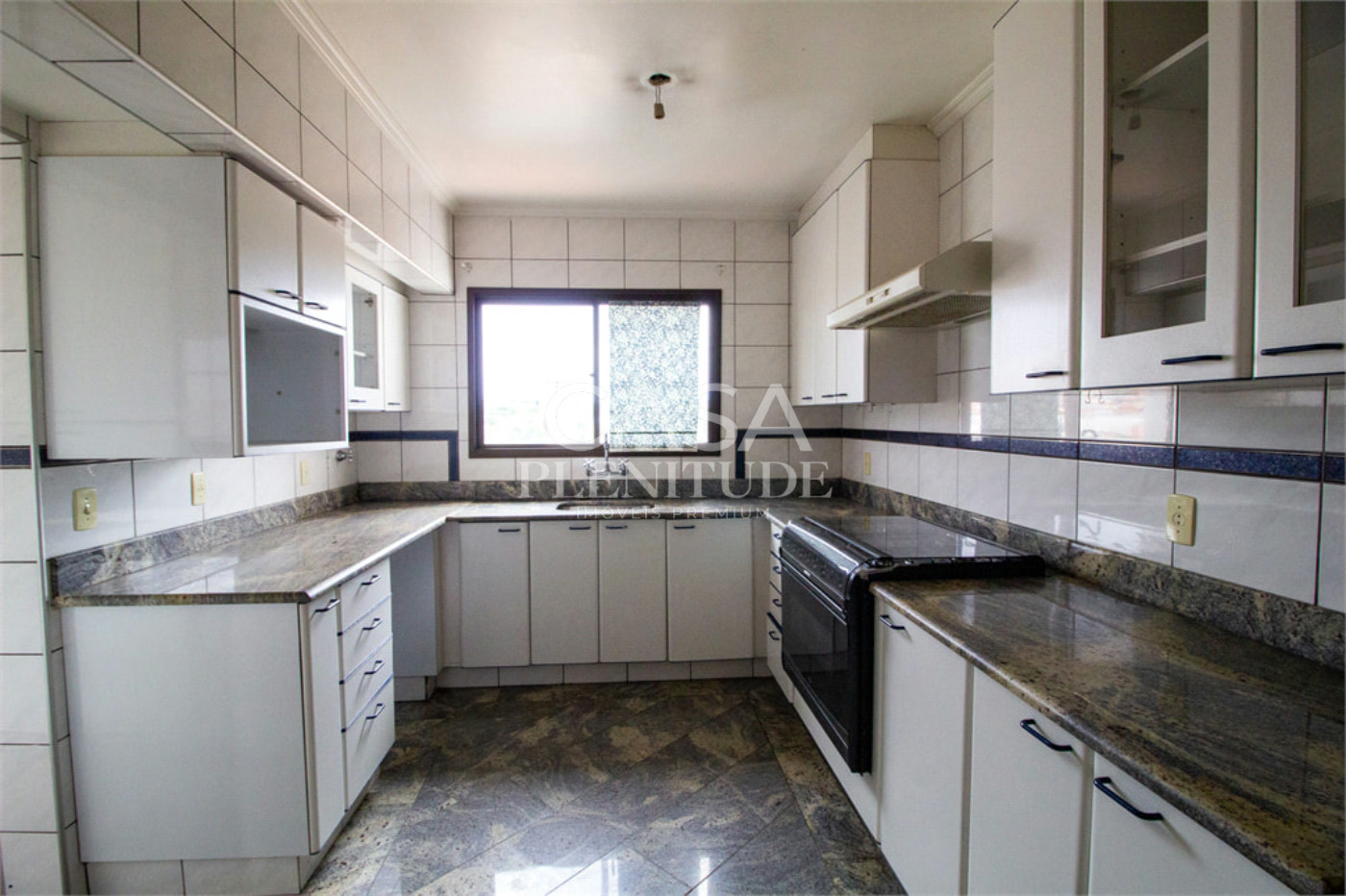 Apartamento à venda com 4 suítes no Centro, Sorocaba, SP