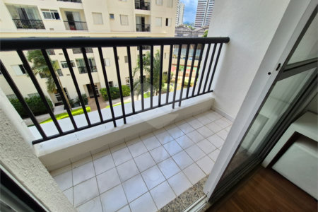 Apartamento à venda com 2 quartos em Vila Anastácio, São Paulo, SP
