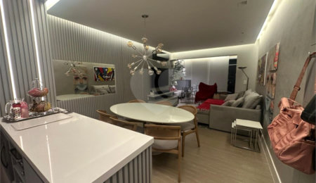 Apartamento à venda com 3 quartos, sendo 2 suítes,  em Santo Amaro, São Paulo, SP