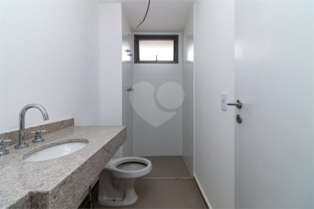 Apartamento à venda com 3 quartos, sendo 1 suíte, em Vila Mariana, São Paulo, SP